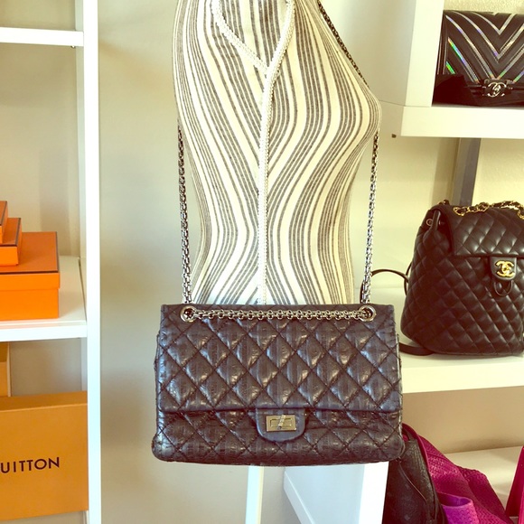 CHANEL Handbags - Chanel Grey Glazed Reissue 226